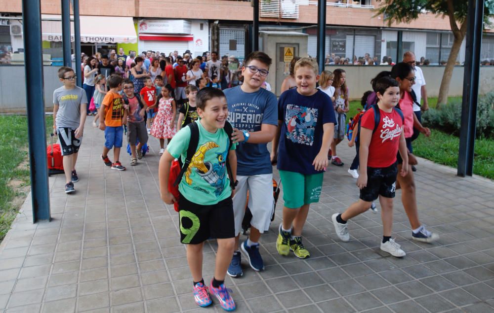 Inicio de curso en el colegio Soto Micó de Valencia.