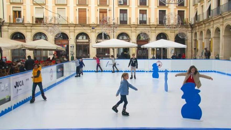 Alcoy patina sobre hielo