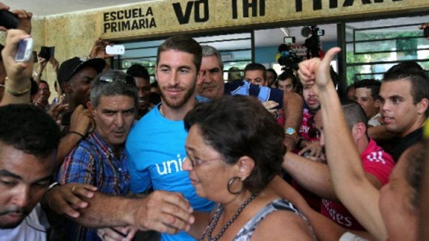 Sergio Ramos visita Cuba