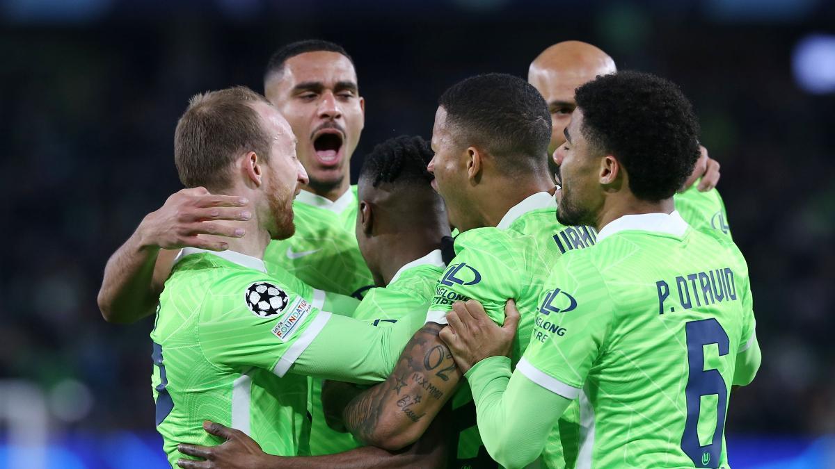 Resumen, goles y highlights del Wolfsburgo  2 – 1 Salzburgo de la jornada 4 en la Champions League