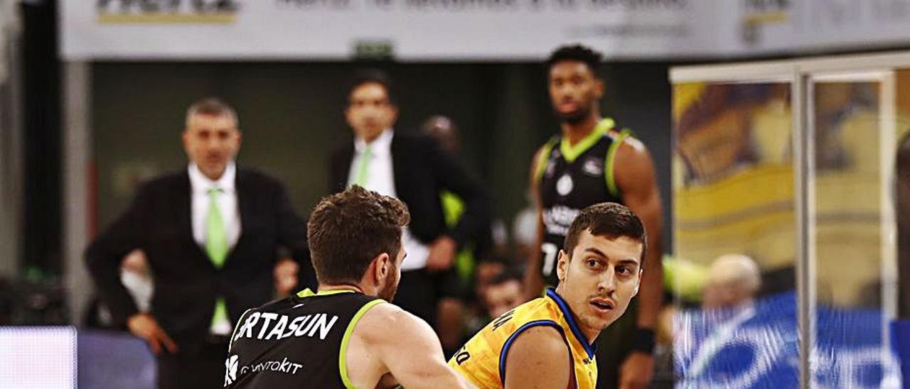 Fabio Santana, durante un partido de esta temporada ante el Fuenlabrada. | | M. HENRÍQUEZ