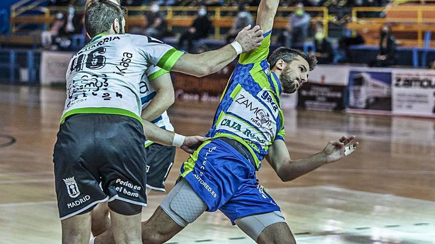 Balonmano Zamora | Vuelta a la carga en terreno peligroso