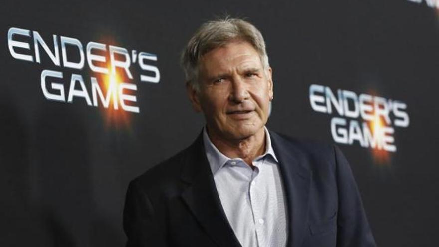 Harrison Ford posa en el estreno de la película