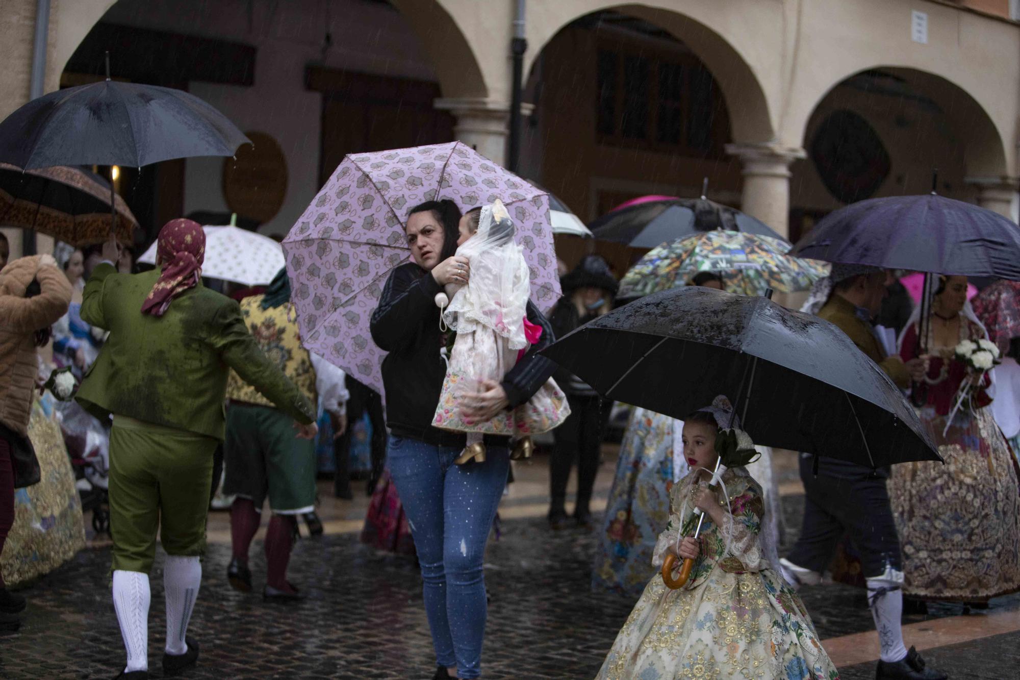 Una Ofrenda pasada por agua en Xàtiva