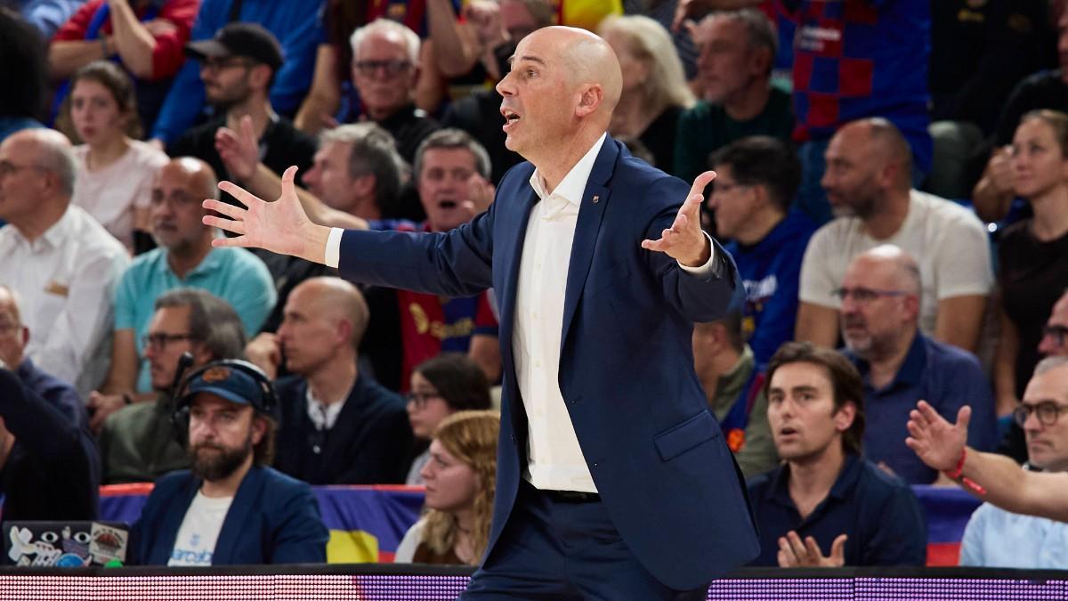 Joan Peñarroya, during a Clásico against Real Madrid