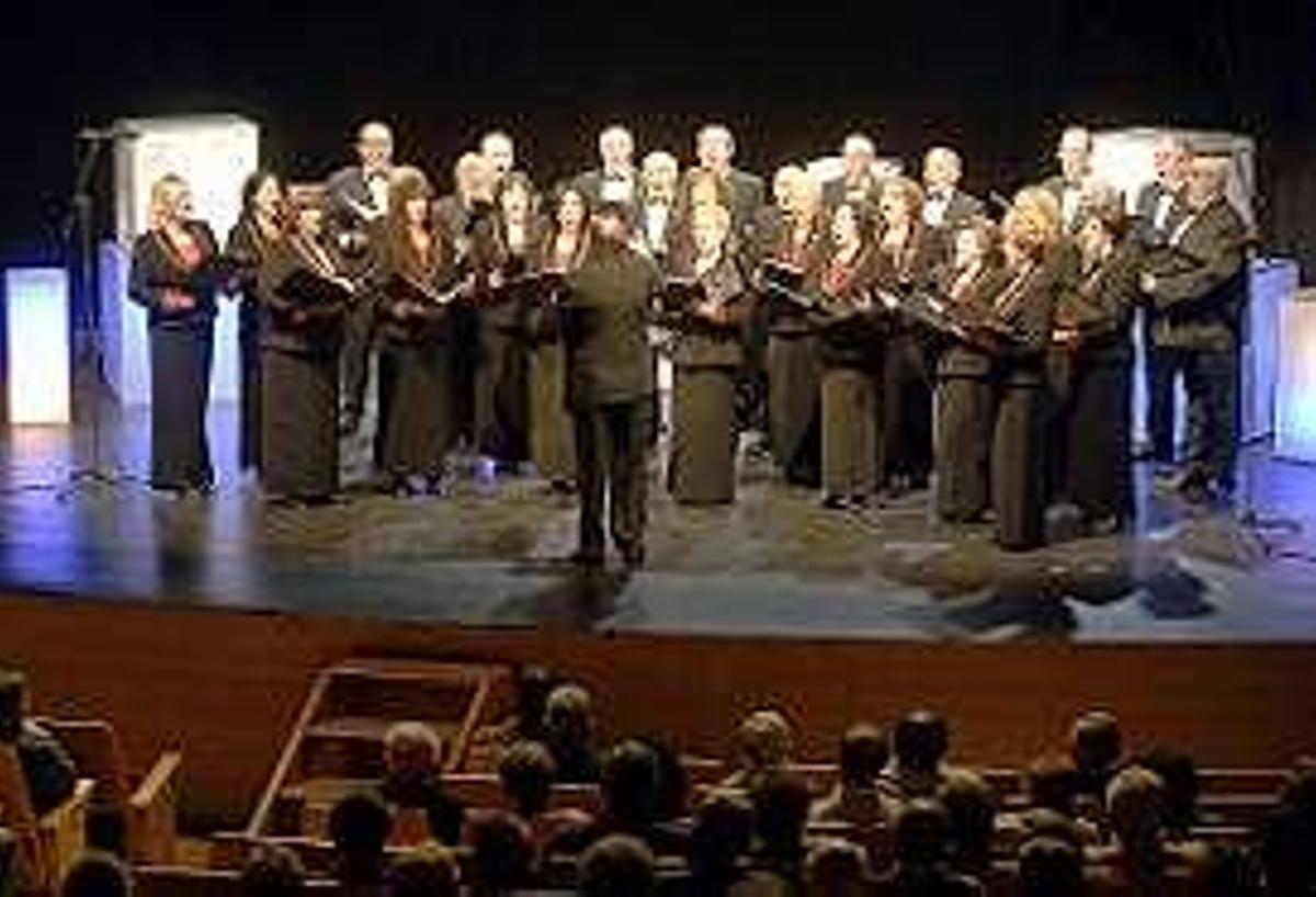 Festival coral «Mierense del año» «Gran Casal» se proyecta en El Entrego