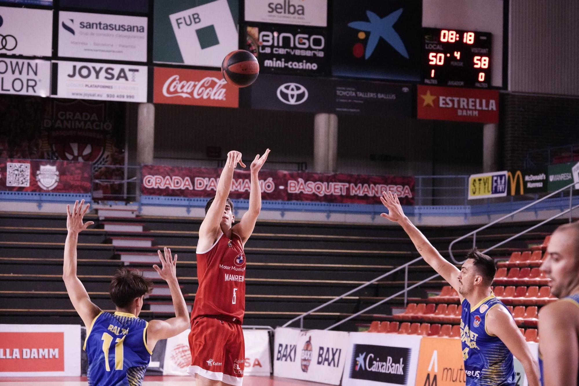 Totes les imatges del Bàsquet Manresa B - Cadí