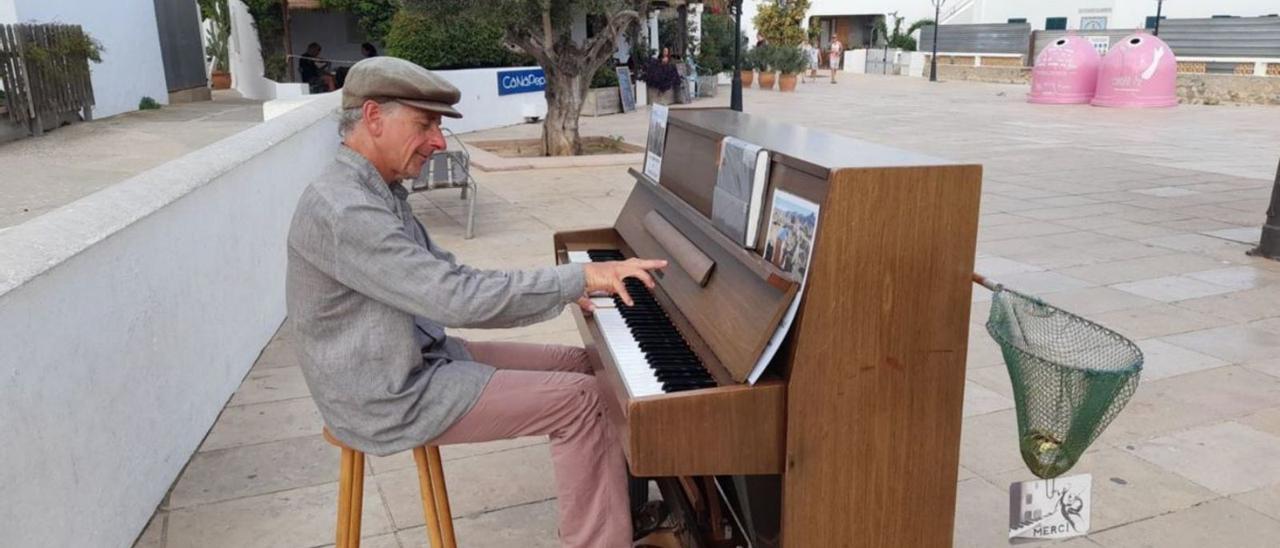 ‘Pianista en libertad’ en Formentera |  C. CONVALIA