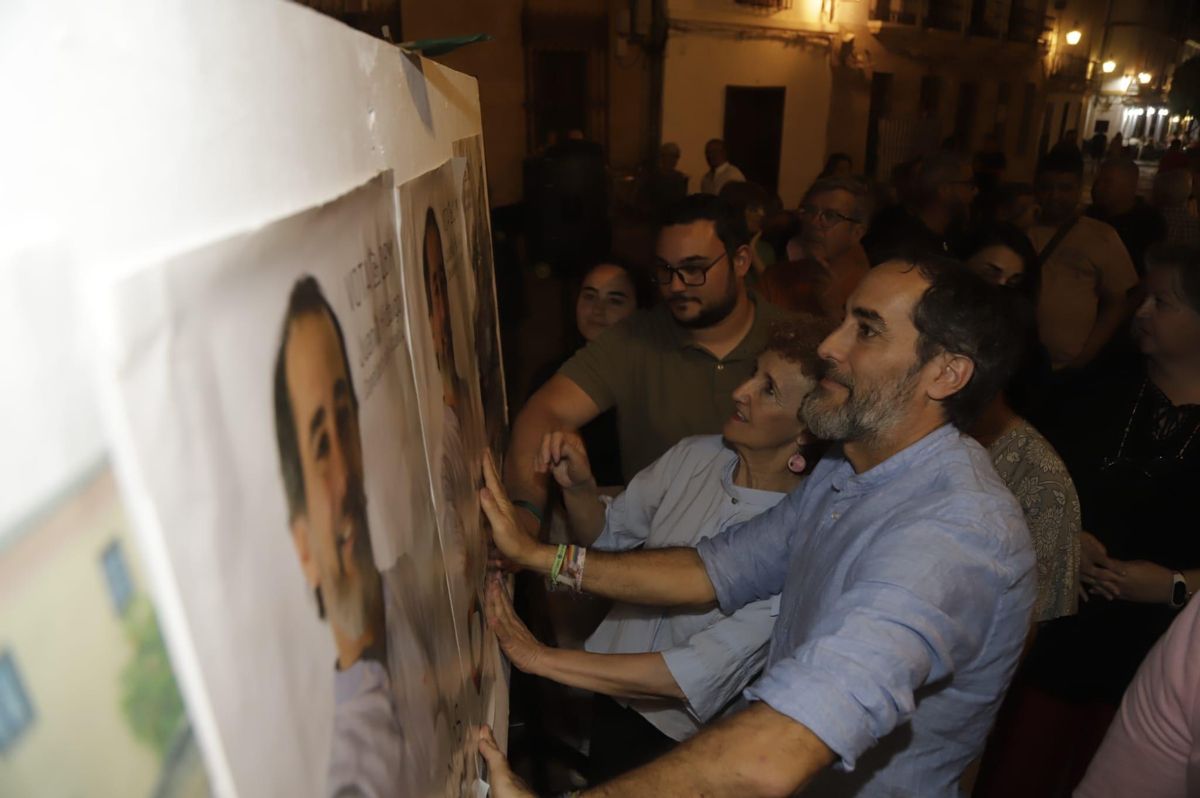 Juan Hidalgo, de Hacemos Córdoba, que sí pegó carteles.