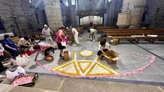 El Corpus más florido en Bermillo de Sayago con su espectacular alfombra de rosas