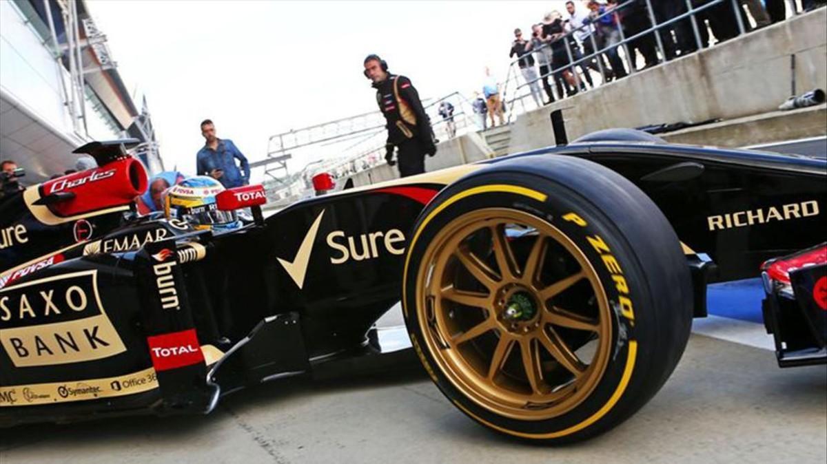 El test de Pirelli en Silverstone 2014 con el prototipo de 18 pulgadas