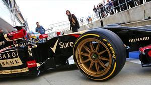 El test de Pirelli en Silverstone 2014 con el prototipo de 18 pulgadas