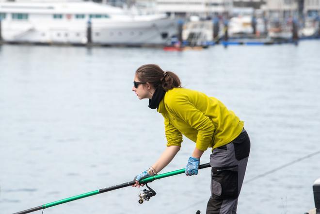 Competición de pesca en el dique de abrigo de A Coruña