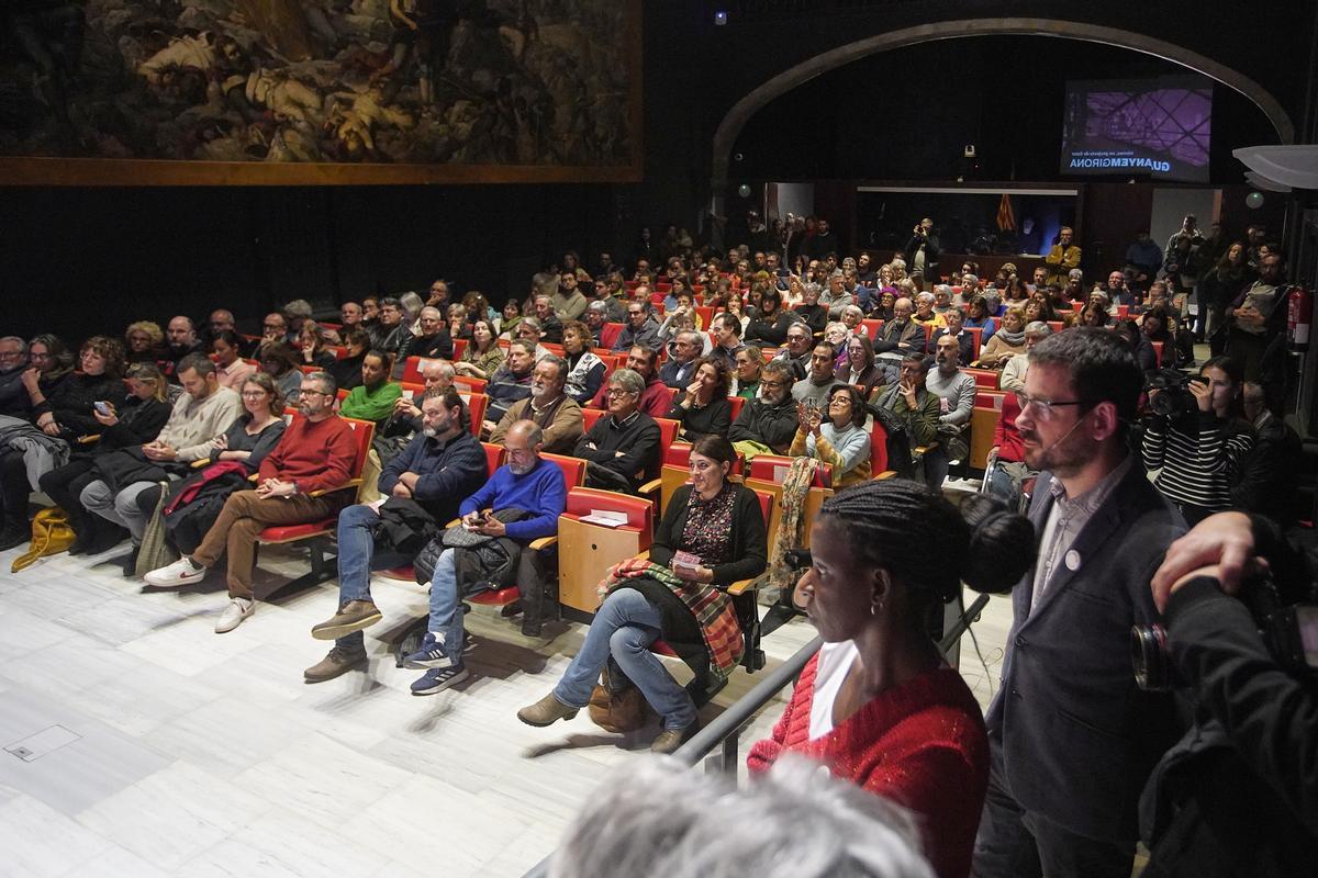 El públic va omplir l'Auditori Josep Irla.