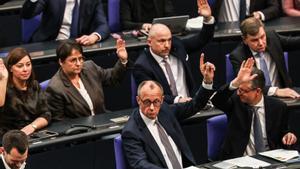 Alemanya enterra l’austeritat i dona llum verda a activar el rearmament