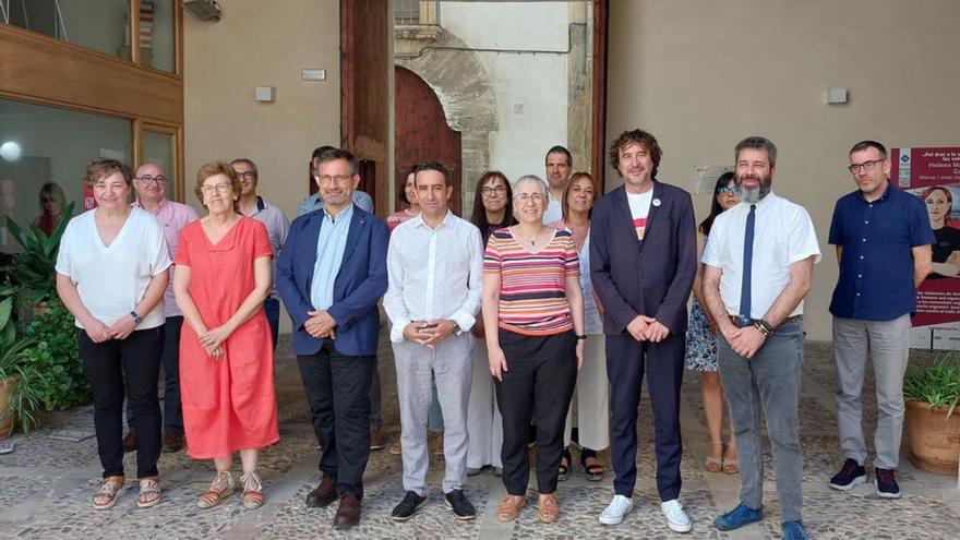 Reunión de política lingüística de Baleares, Cataluña y Valencia
