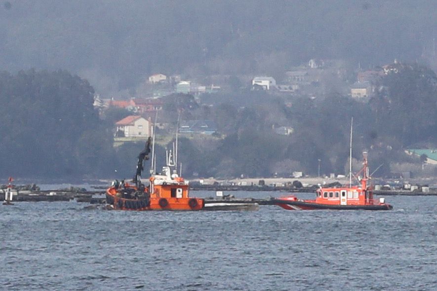 Operación reflotado del narcosubmarino de la ría de Arousa: hora de los buzos