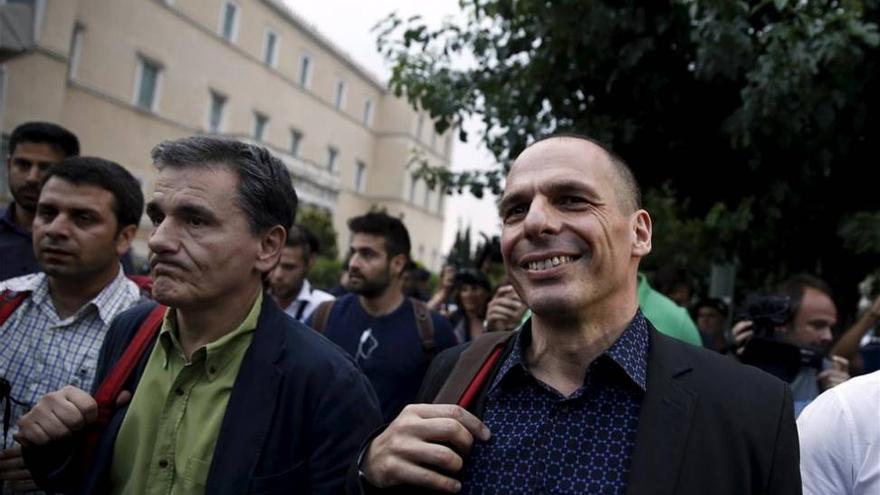Varoufakis presenta su dimisión