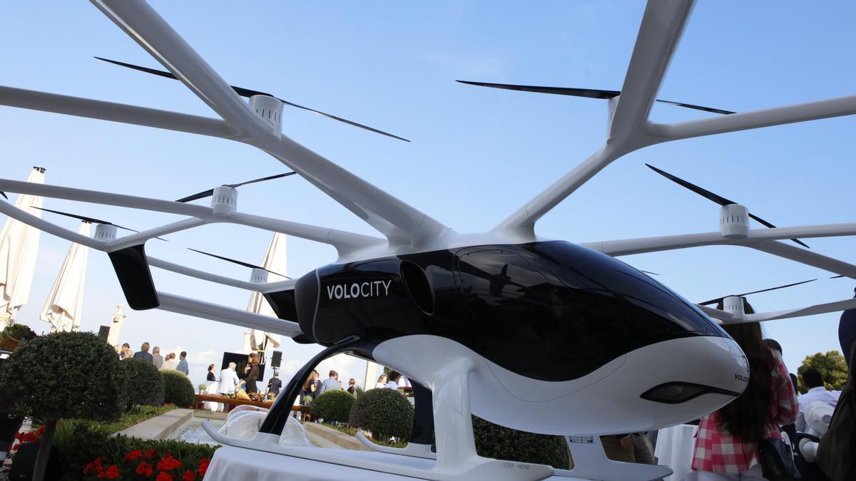 In Palma ausgestelltes Modell einer Personendrohne der deutschen Firma Volocopter