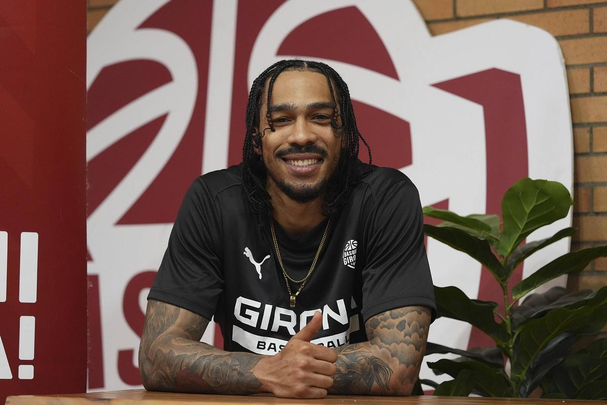 Otis Livingston, ahir al Media Day.