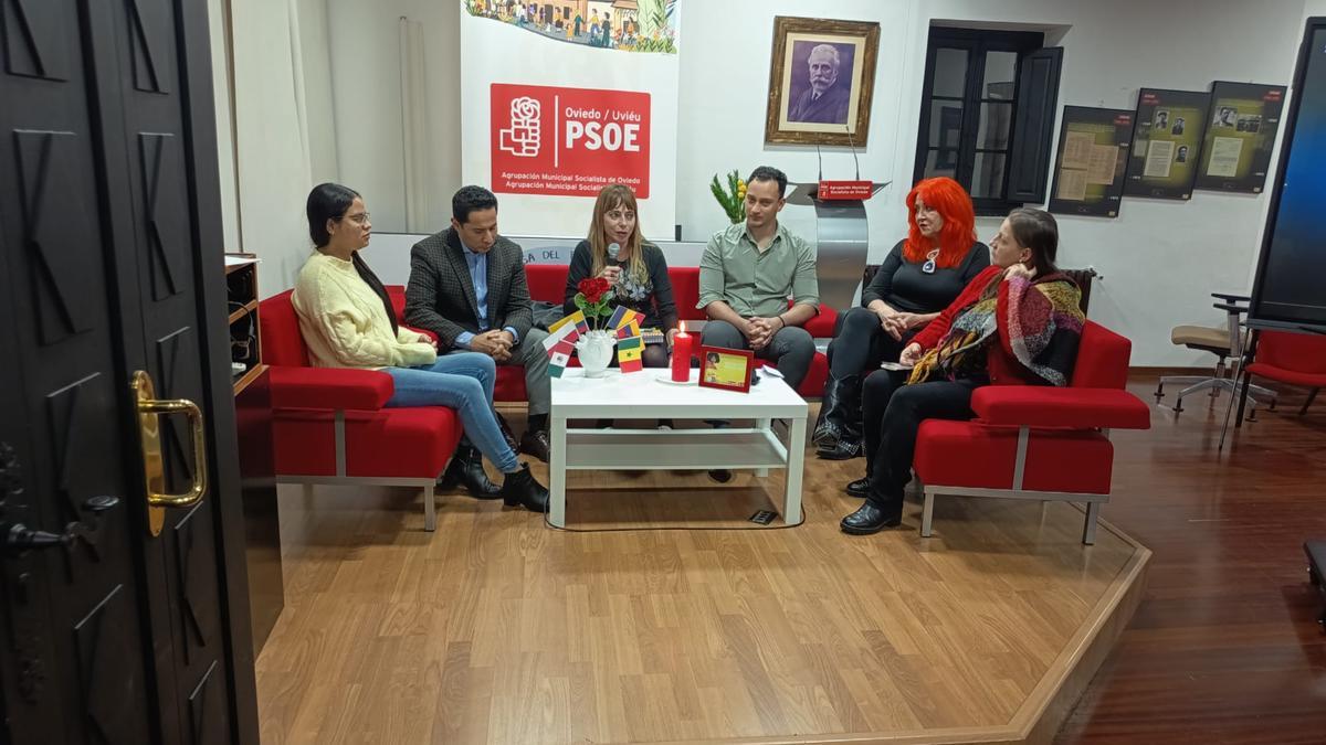 Una imagen del encuentro que se celebró en la Casa del Pueblo.