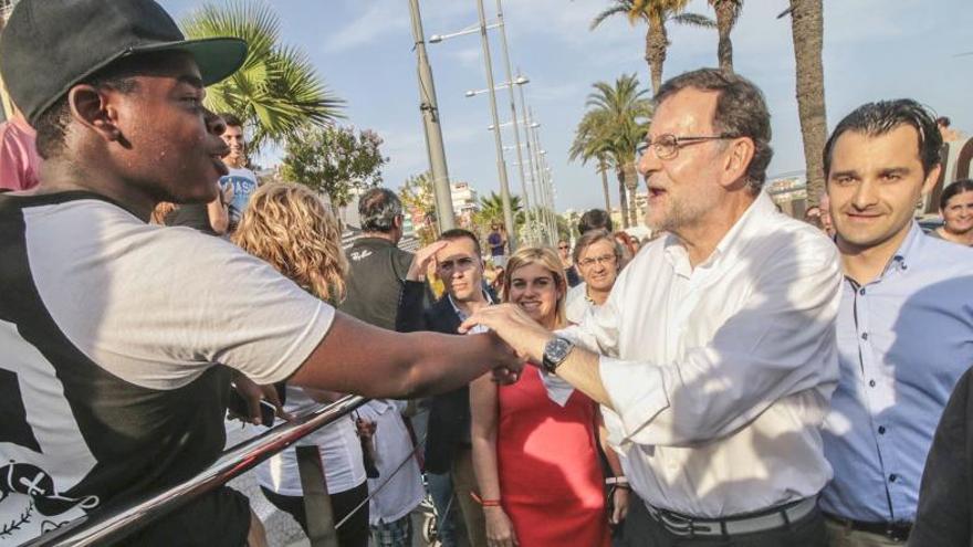 Mariano Rajoy durante su visita a Torrevieja en campaña electoral.