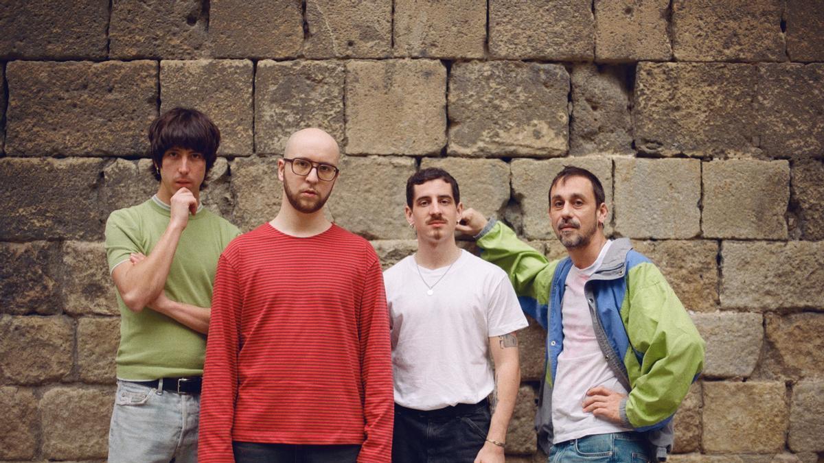 El grup de Torelló Dan Peralbo i el Comboi estrenarà el seu segon àlbum al Festival Strenes de Girona.