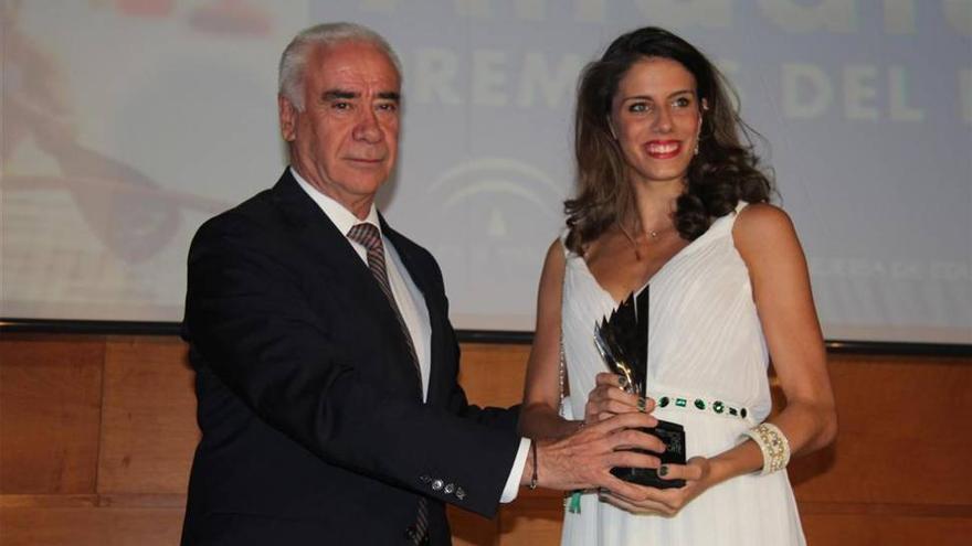 La Junta premia los podios de Lourdes Mohedano