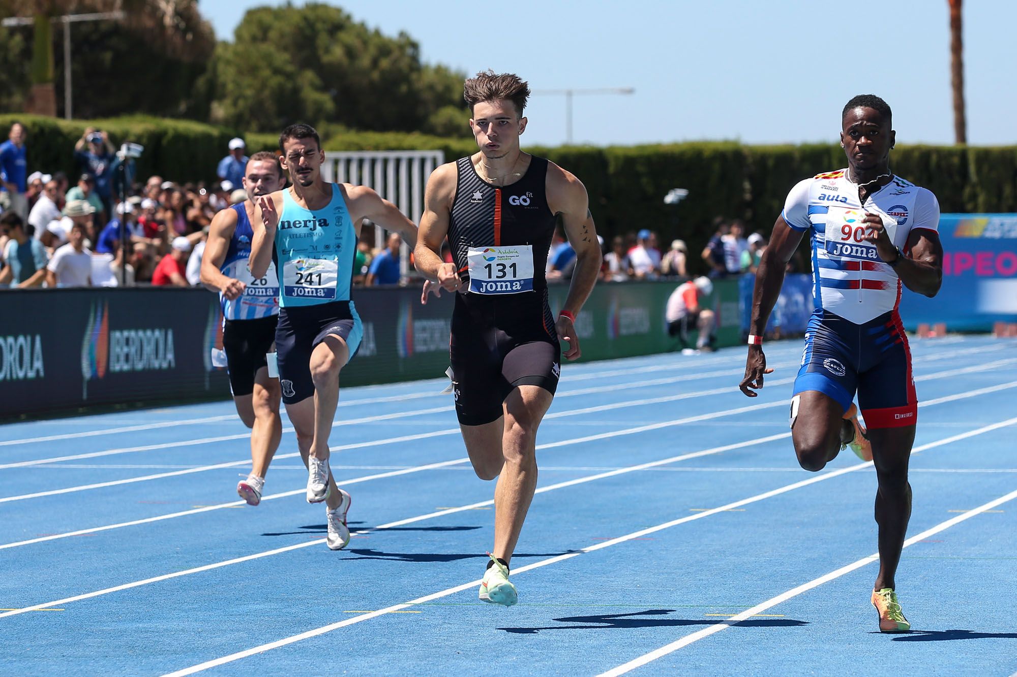 El campeonato nacional de atletismo de Nerja, en imágenes