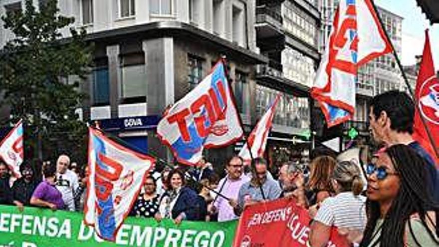 Protesta de trabajadores de R, ayer en el Obelisco.