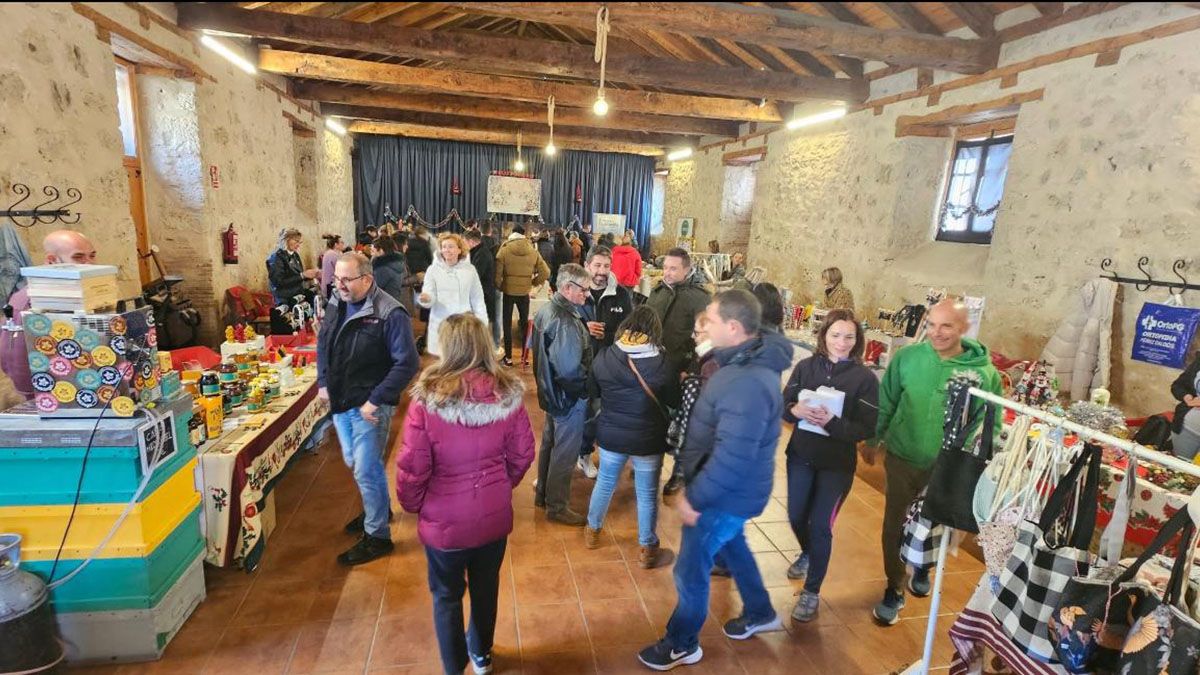 El Pósito del siglo XV acoge el II Mercado Navideño: artesanía, ambiente familiar y tradición invernal.