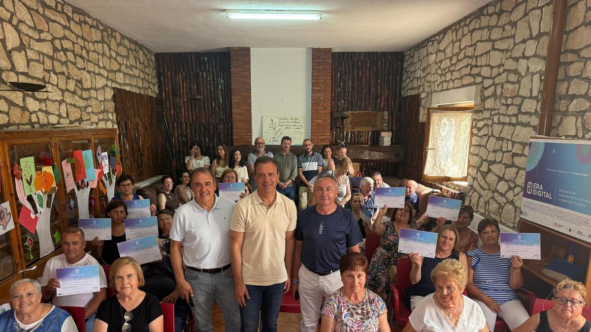 Entrega de diplomas del programa 'Era Digital' en Moratalla