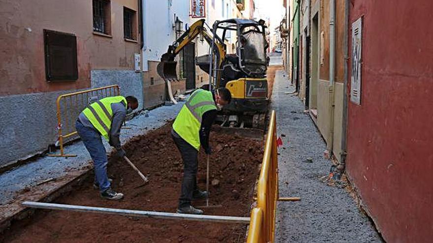 Els alcaldes del Baix Empordà volen aturar les obres no urgents