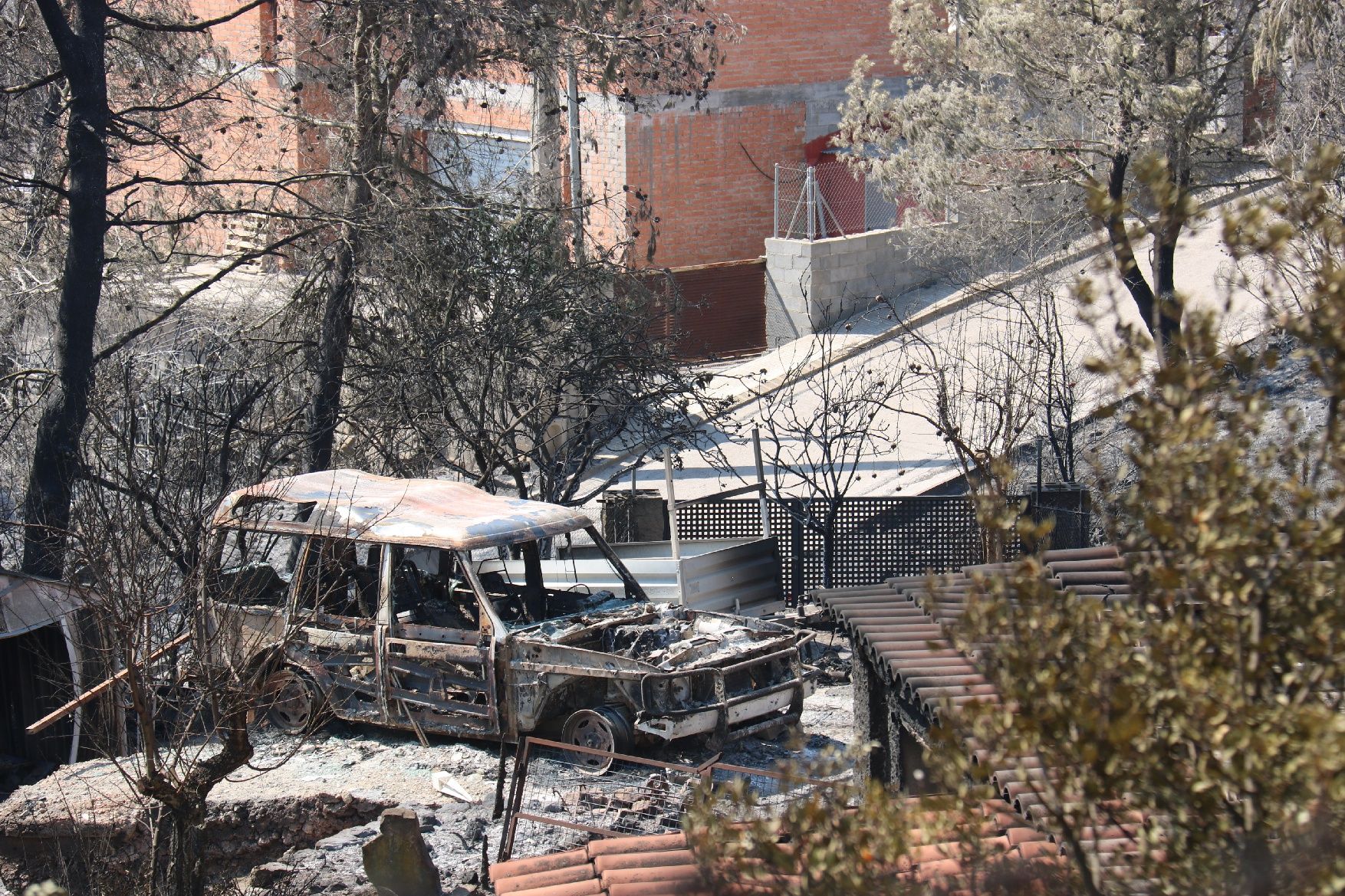 La urbanització River Park arrasada per les flames: veïns desolats i paisatge negre