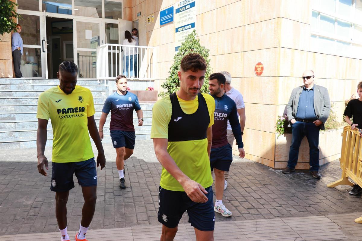 Galería | La afición del Villarreal disfruta con sus ídolos en el entrenamiento de puertas abiertas