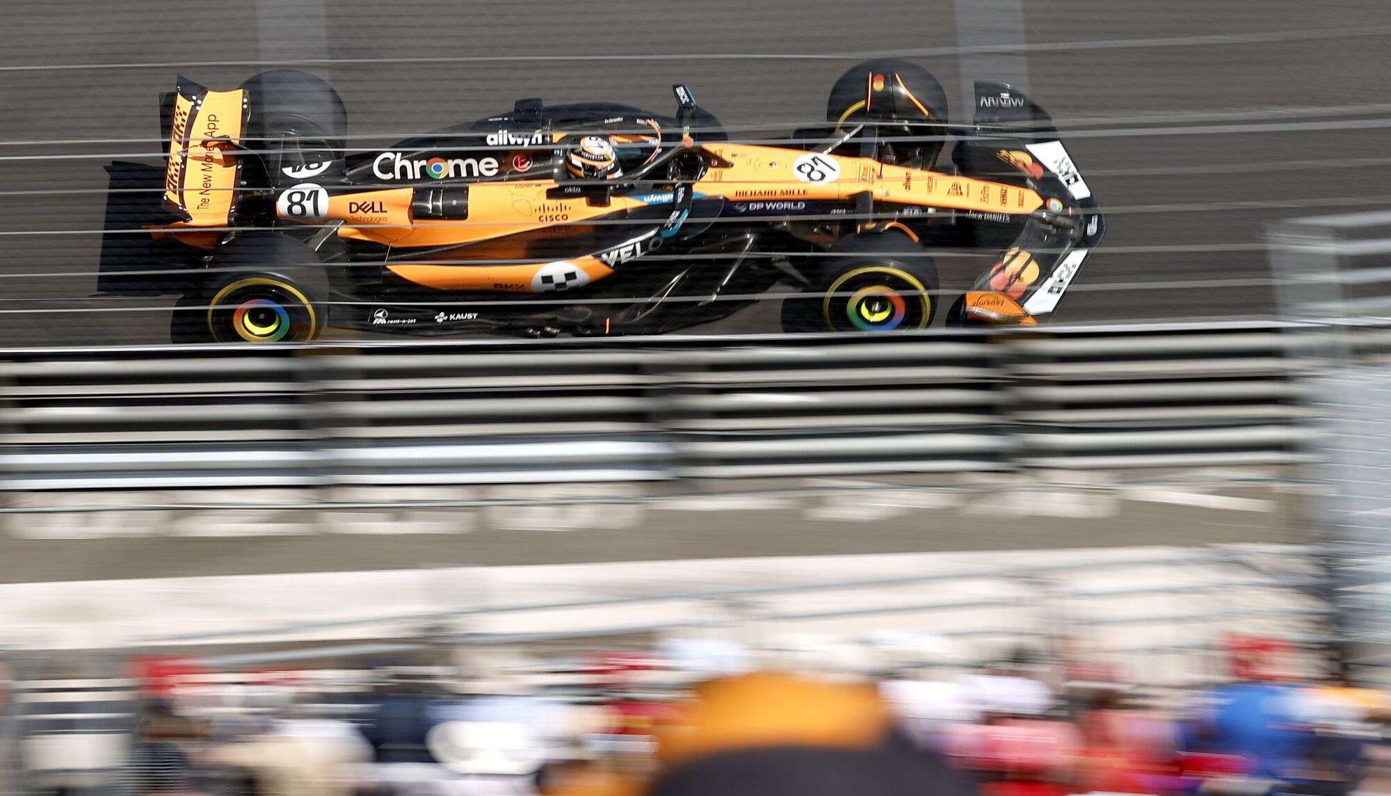 Monaco (Monaco), 25/05/2025.- McLaren driver Oscar Piastri of Australia in action during the Formula One Grand Prix of Monaco at the Circuit de Monaco in Monte Carlo, Monaco, 25 May 2025. (Fórmula Uno) EFE/EPA/YOAN VALAT