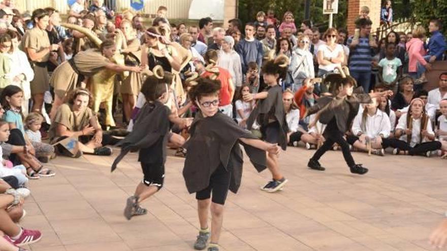 Fotografia de la cercavila de la festa de la Cabra d&#039;Or, l&#039;any passat