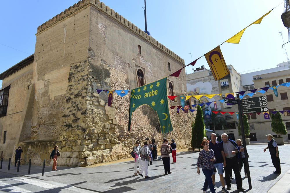 Montaje del Festival Medieval de Elche