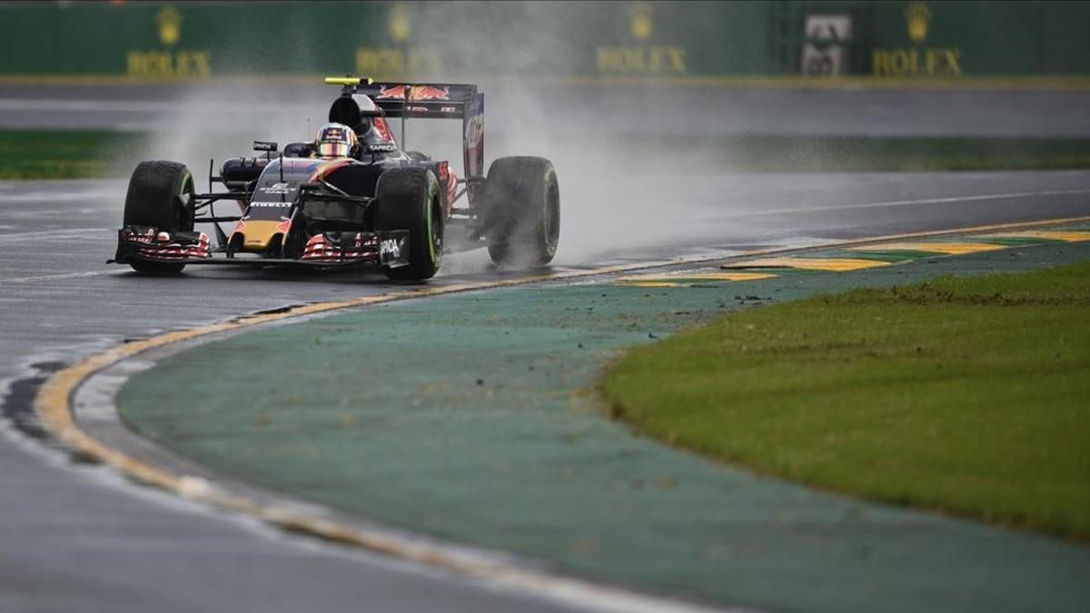 El piloto Carlos Sainz, durante la segunda sesión en Australia