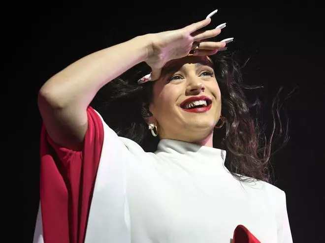 No sigas esta tendencia: La peligrosa moda de los famosos que está perjudicando la salud dental