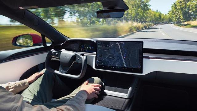 Conducció autònoma de Tesla