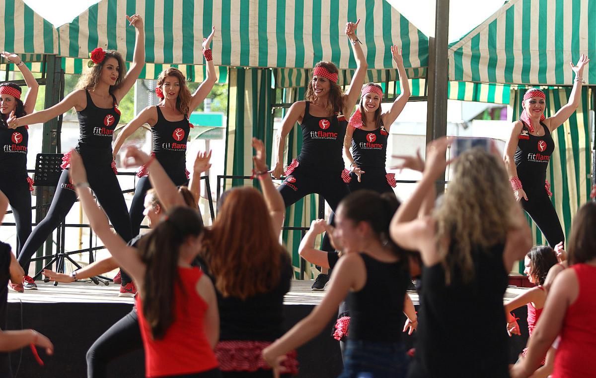 Fotogalería / Fitness flamenco en la Caseta Municipal