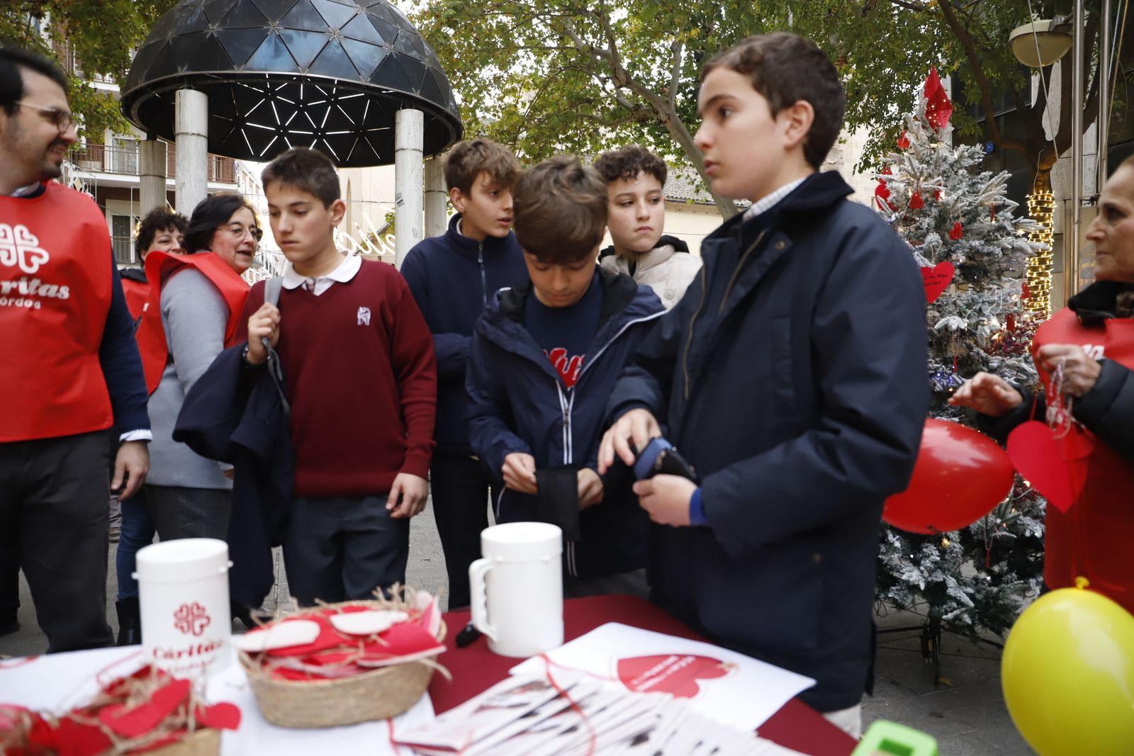 Acto captación de fondos de Cáritas Diocesána de Córdoba, en imágenes