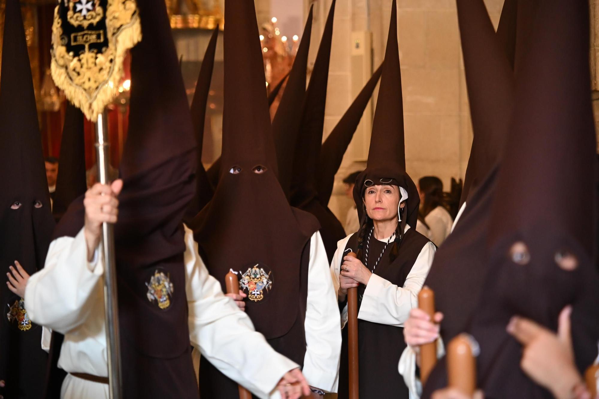 Las mejores imágenes del Martes Santo en Elche
