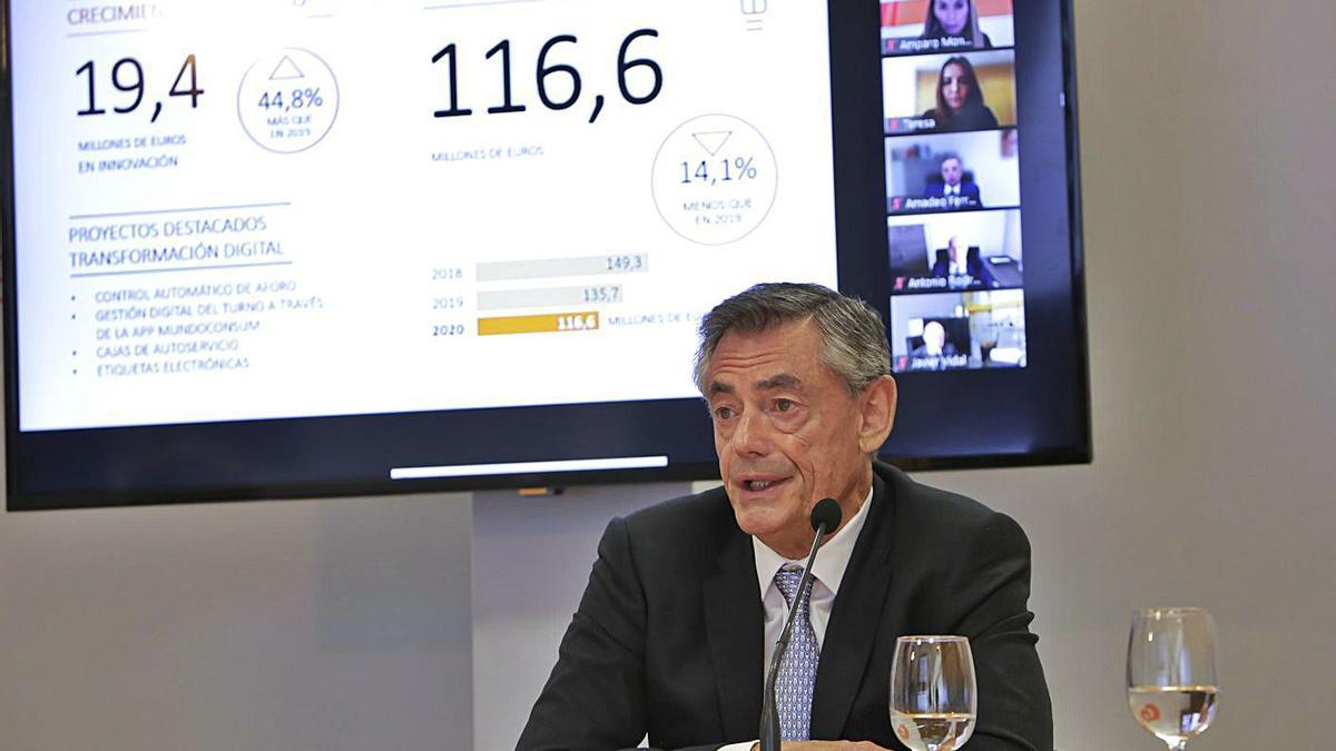 Juan Luis Durich, director general de Consum, ayer, en la sede del grupo. | LEVANTE-EMV