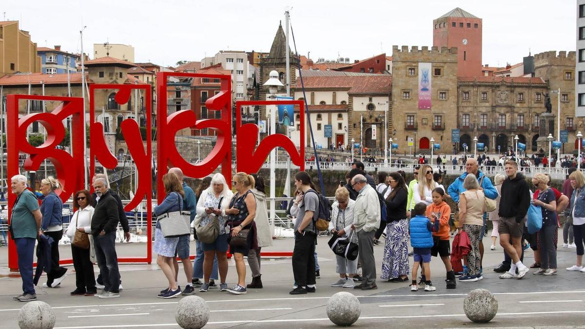 Turistas en Gijón