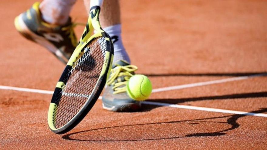 Qué significa en tenis el tercer número de un tie break que va entre  paréntesis