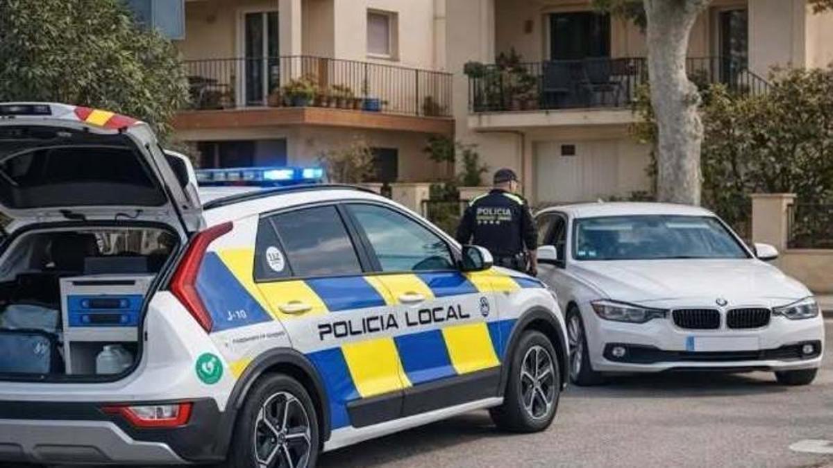 Una actuació de la Policia Local de la Jonquera.