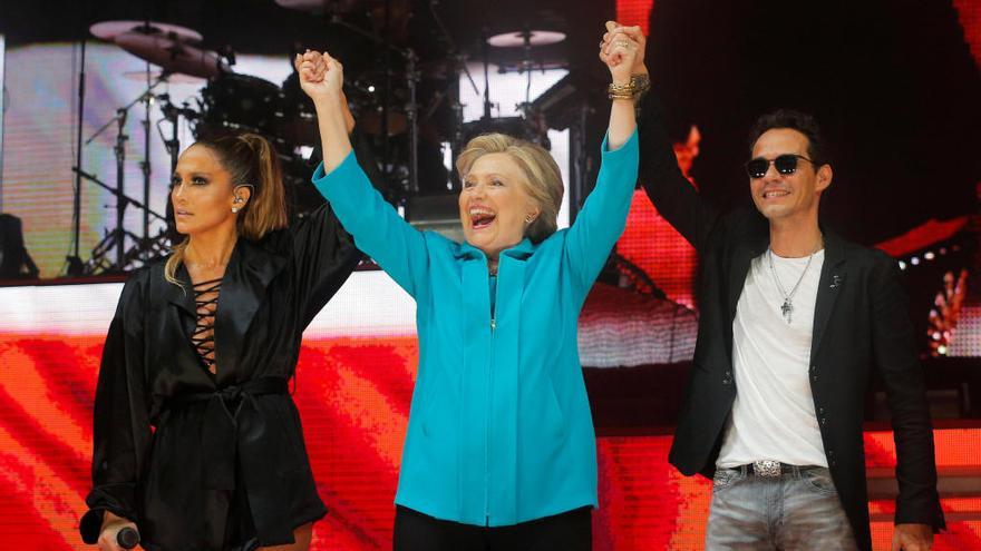 Hillary Clinton junto a Jennifer Lopez y Marc Anthony.