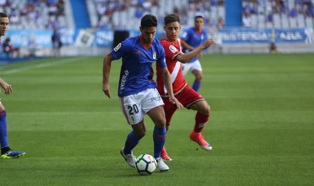 El partido entre el Real Oviedo y el Rayo Vallecano, en imágenes